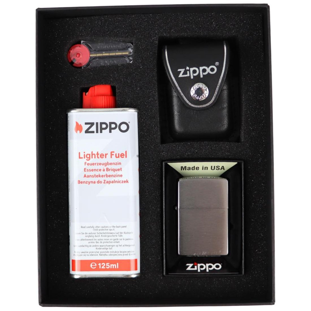 ZIPPO brushed chrome lighter in set w. ZIPPO leather pouch black w. loop