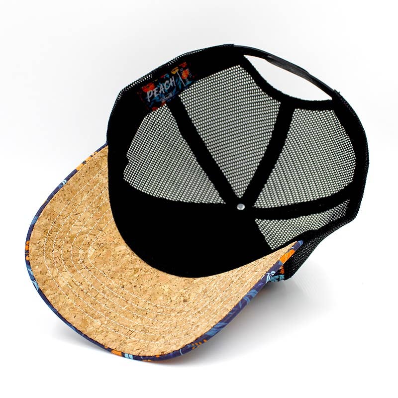 WOED trucker cap i fersken med korkskygge