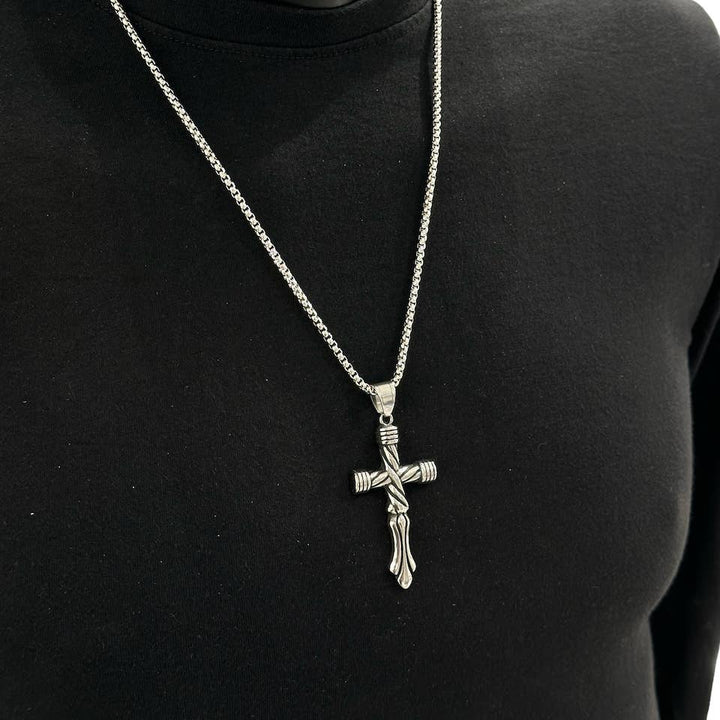 Vikinge Kors vedhæng i rustfrit stål med kæde - guld eller sølv