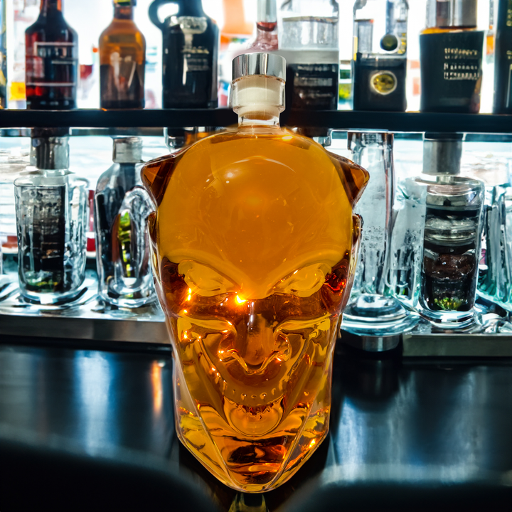 Djävulskaraff - form som djävulshuvuden