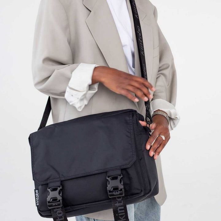 Kintobe Leo Messenger Bag - svart