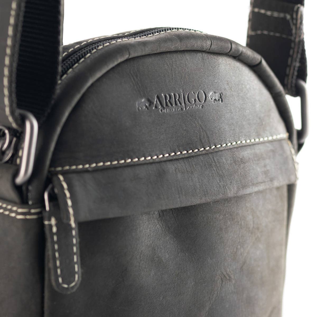 Arrigo Shoulder &amp; Crossbody Bag - Buffalo Läder - Svart