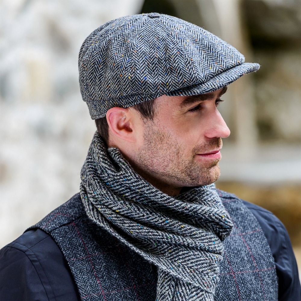 Mucros Tweed No. 1 Driving Herringbone Flat Cap - Flat Cap fra Mucros Weavers Killarney hos The Prince Webshop