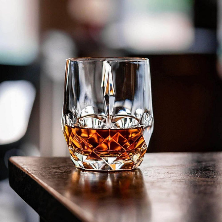 2 Stk. ICONIC Krystal Whisky Glas i Gaveæske - Whiskey Glas fra R.O.C.K.S hos The Prince Webshop